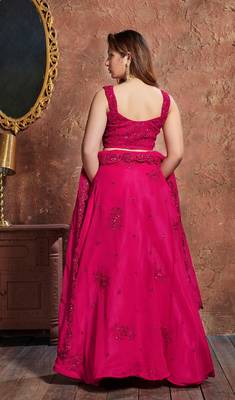 Marvelous Rani Pink Zari Sequins And Dori Embroidered Georgette Semi Stitched Lehenga 2