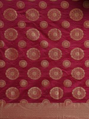 Magenta woven silk blend saree with blouse 5