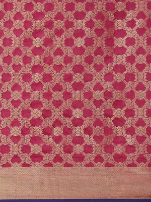 Magenta woven silk blend saree with blouse 5
