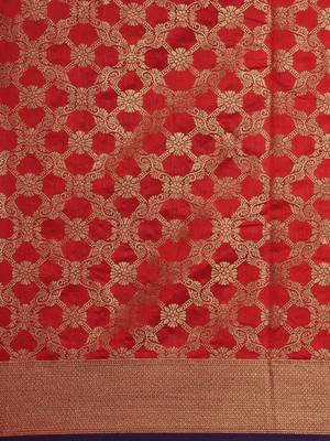 Red woven silk blend saree with blouse 5