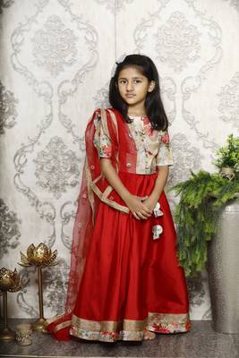 Floral Brocade Choli with red lehenga Set 1