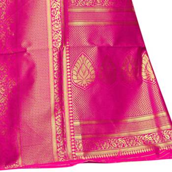Pink Woven Banarasi Silk Saree With Blouse 4