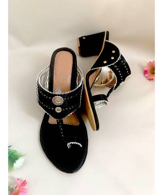 Black Kolhapuris  2