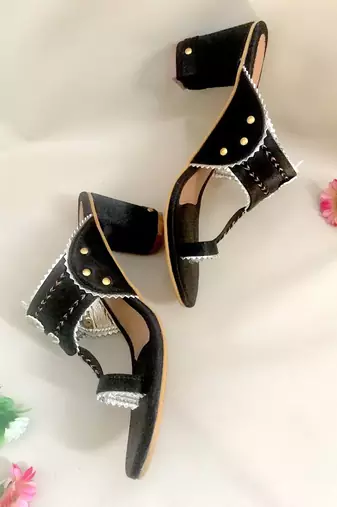 Black Kolhapuris 