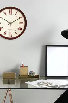 Brown Plastic Round Analog Wall Clock (14*14 Inches)
