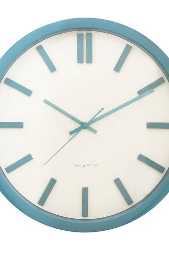 Blue Plastic Round Analog Wall Clock (14*14 Inches)