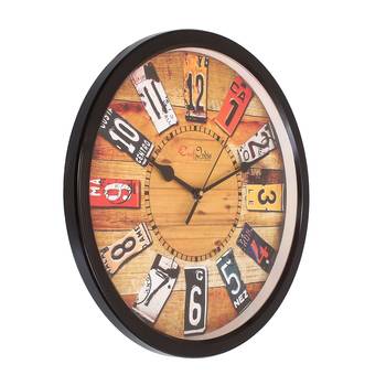 Designer Round Analog Black Wall Clock 2