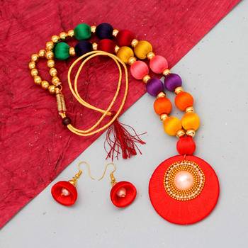 Multicolor necklaces 1