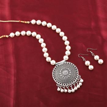 White Necklaces 1