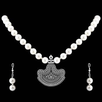 White Necklaces 4
