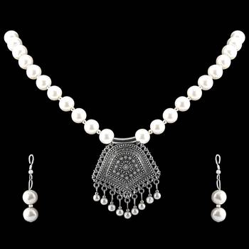 White Necklaces 4