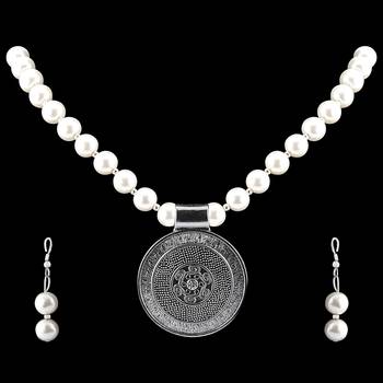 White Necklaces 4