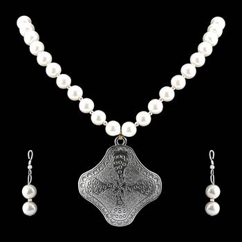 White Necklaces 4