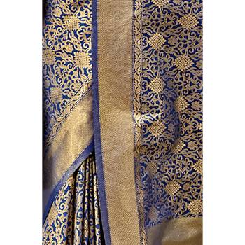 Blue woven jacquard saree with blouse 3