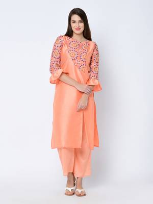Women's Peach Digital Print Straight Art Silk Kurta 1