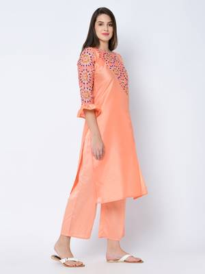 Women's Peach Digital Print Straight Art Silk Kurta 4