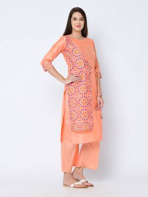 Women's Peach Digital Print Straight Art Silk Kurta 4