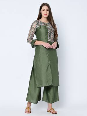 Women's Green Digital Print  Straight Art Silk Kurta 1