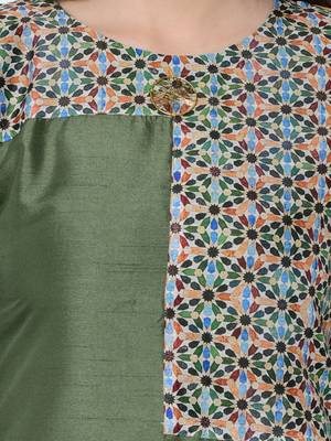Women's Green Digital Print  Straight Art Silk Kurta 5