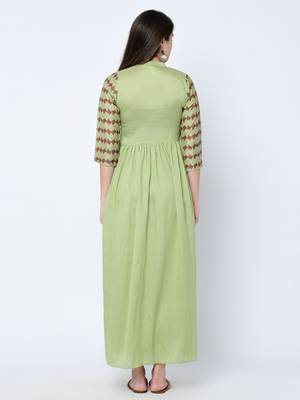 Women's Green Digital Print Flared Art Silk Kurta Pant Set 3