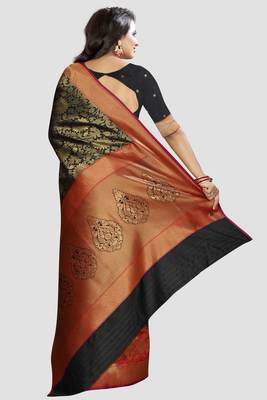 Black Woven Kanchipuram Silk Saree With Blouse 4