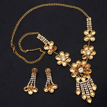 Gold necklaces 1