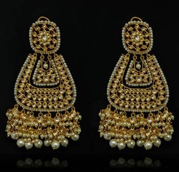 Gold pearl earrings 1