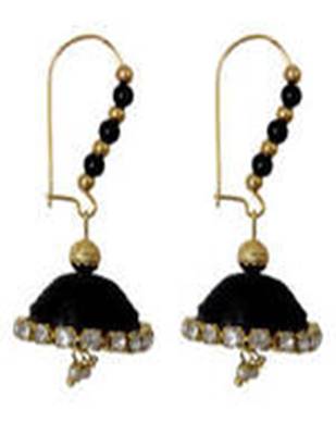 Black earrings 1