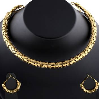 Golden Necklaces 2