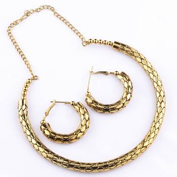 Golden Necklaces 3