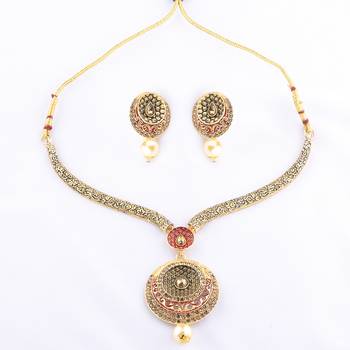 Golden Necklaces 3