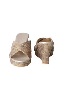 gold,wedges,textile