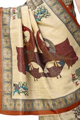 Beige printed silk saree with blouse 4