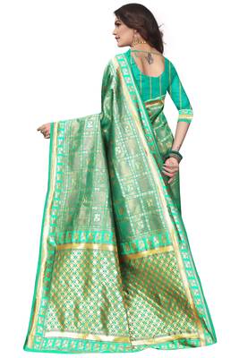 Green Woven Banarasi Saree With Blouse 4