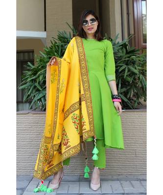 Imara Kurta Pants Dupatta Set 1