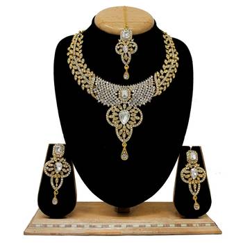 White necklace-sets 1