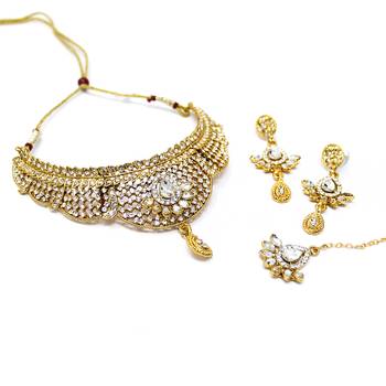 White necklace-sets 2