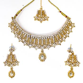 White necklace-sets 2