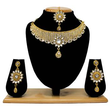White necklace-sets 1