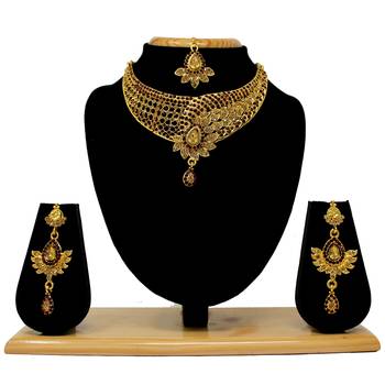 Maroon necklace-sets 1