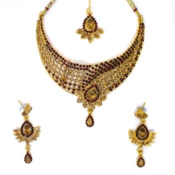 Maroon necklace-sets 2