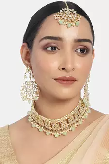 Gold Plated Traditional Kundan Choker Jewellery Set with Earrings & Maang Tikka For Women 