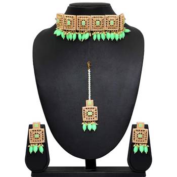 Green necklace-sets 1