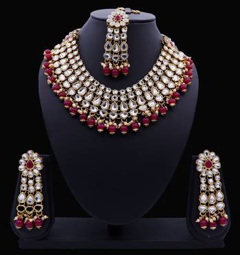 Lalso Designer Kundan Stone Maroon Drops Antique Gold Link Necklace Earring Maangtikka Jewelry Set - LLKNS06_MR 2