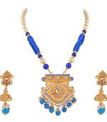 Gold crystal pendants