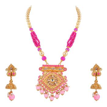Gold crystal pendants 1
