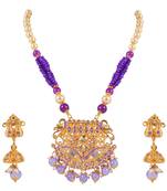 Gold crystal pendants