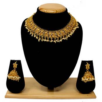 Maroon necklace-sets 1