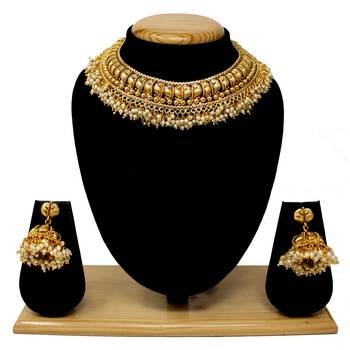 Maroon necklace-sets 1