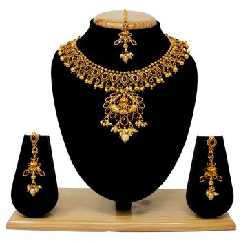 Maroon necklace-sets 1